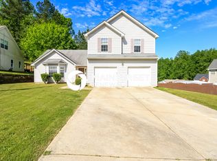 7220 Mahogany Dr, Fairburn, GA 30213