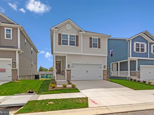 5721 Howard Dr, Glen Burnie, MD 21061