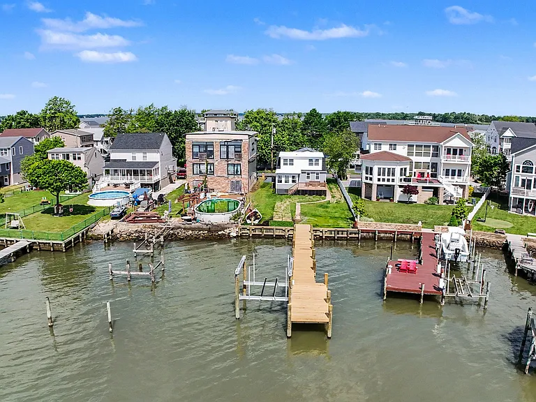 9135 Cuckold Rd — Photo 40