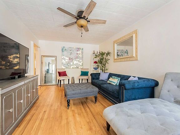 3rd image of 863 Calhoun Ave