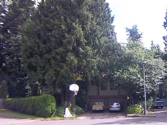 3rd image of 8210 NE 92nd Cir