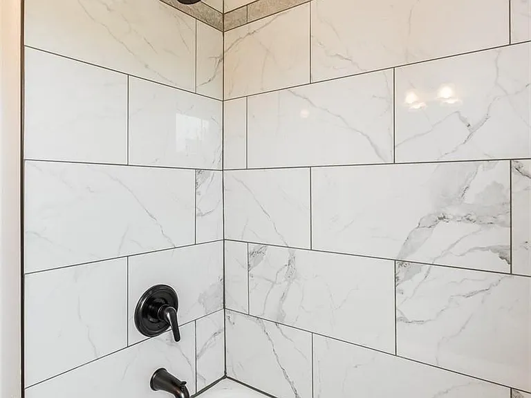 102 D St SW #E — Photo 5