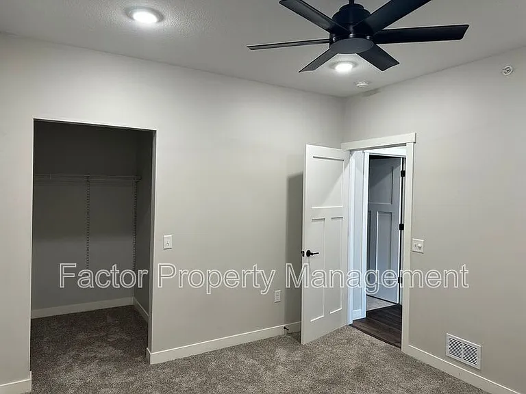235 Belgrade Ave #302 — Photo 5