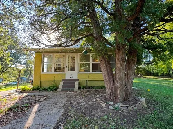 1951 S Indian Mounds Blvd, Evansville, IN 47715