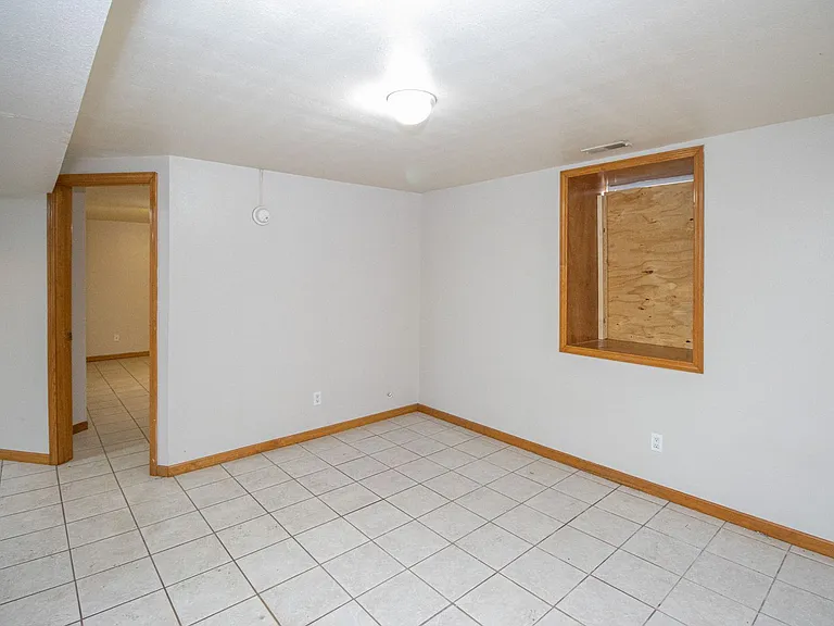 1113 Paquin St — Photo 14