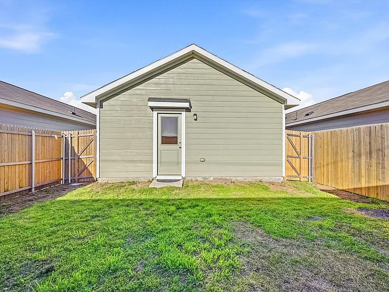 6739 Coulter Dr — Photo 15
