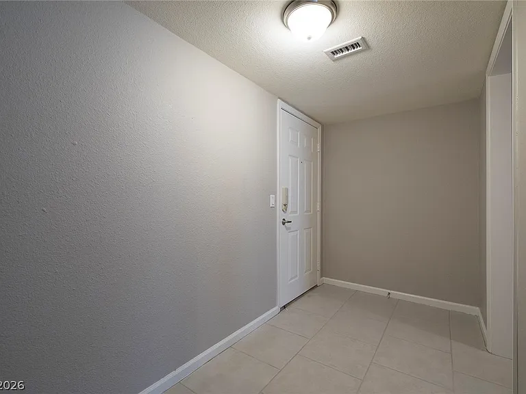 698 Oakmont Ave #1304 — Photo 11