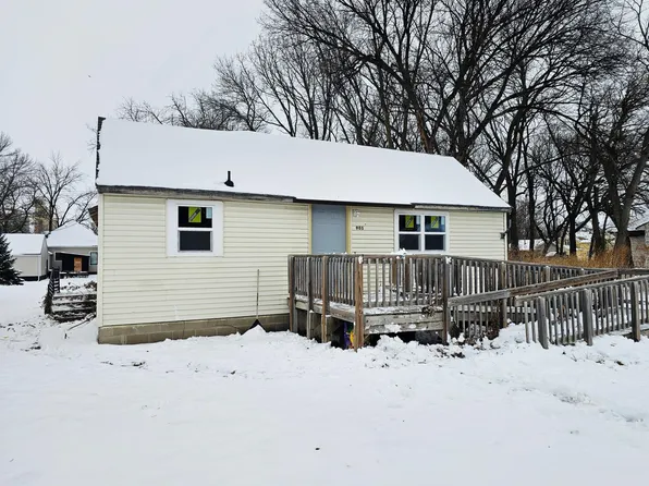 905 6th St, Clarkfield, MN 56223