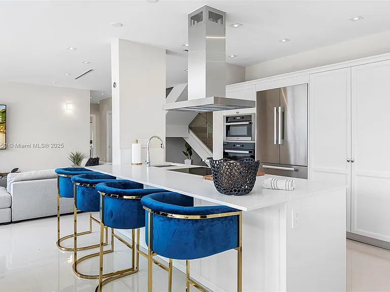 850 Washington St — Photo 19