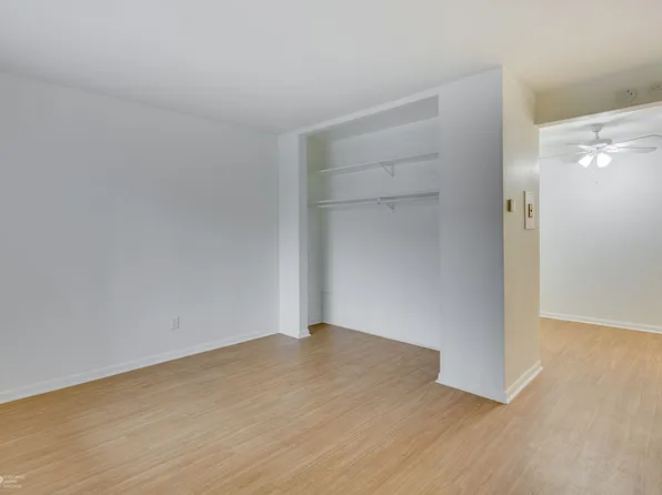 Camelot XI, 6423 Kennedy Ave, Hammond, IN 46323