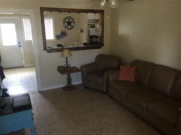 4th image of 1705 Melisa Ln