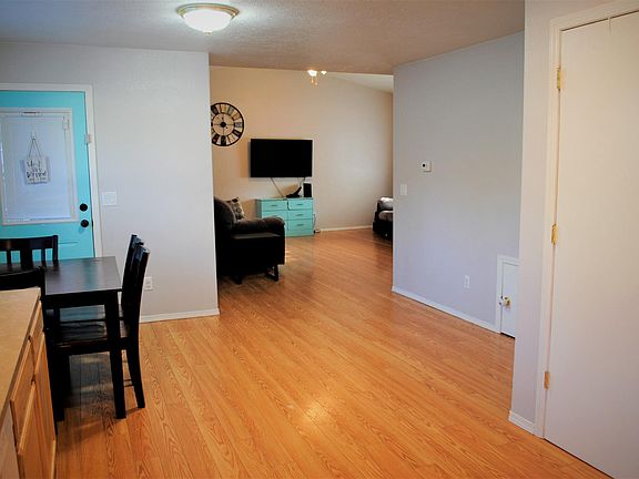 5th image of 4761 Joanie Rose Ln NE