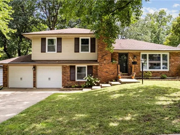 9409 Carter Dr, Overland Park, KS 66212