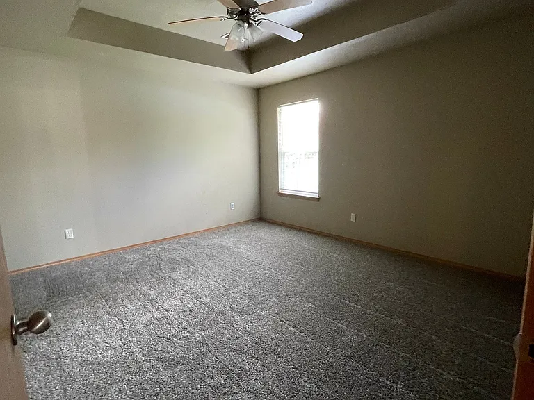 184 W Nicholas St #184 — Photo 6