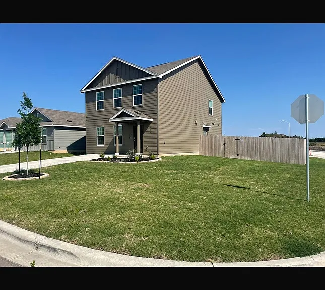 200 Texas Angel Way — Photo 2