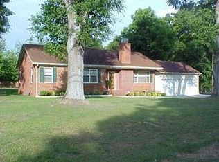 361 S 4th St, Colbert, GA 30628