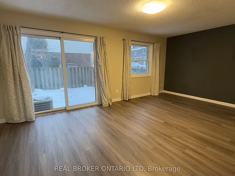 457 Wilkins St — Photo 14
