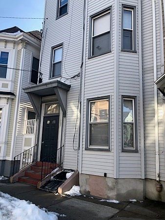 1st image of 227 Saratoga St #1