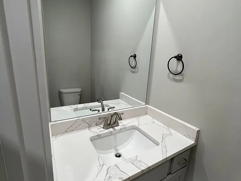 106 Tivoli Path — Photo 8