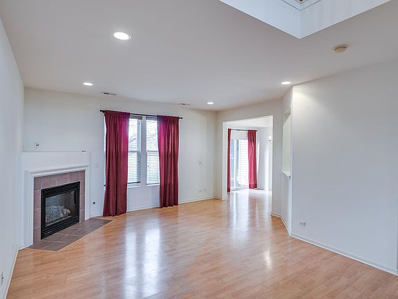 3rd image of 1106 Bromley Ct Unit 1106