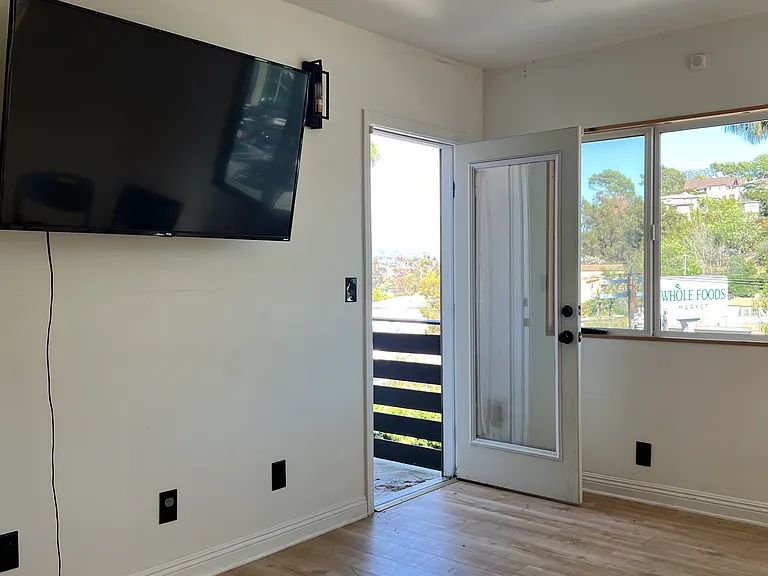 2495 Ivan Hill Ter #3 — Photo 5