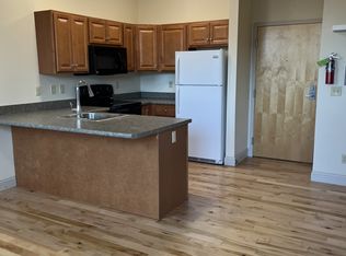 191 College St APT 214, Burlington, VT 05401