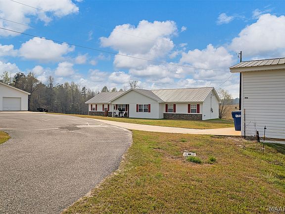 3rd image of 1031 Middle Rd