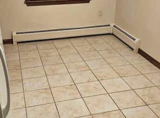 5 Bacon St, Pawtucket, RI 02860