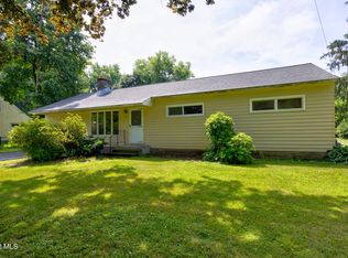 31 Crooked St, Charlton, NY 12019