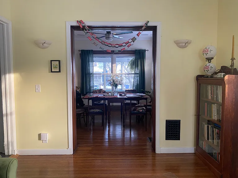 919 S Goodman St — Photo 6