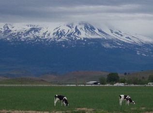 1912 Timmons Rd, Grenada, CA 96038