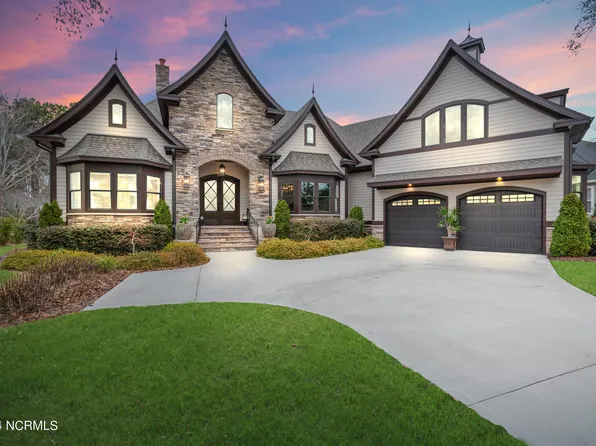 2659 Mariners Way SE, Southport, NC 28461