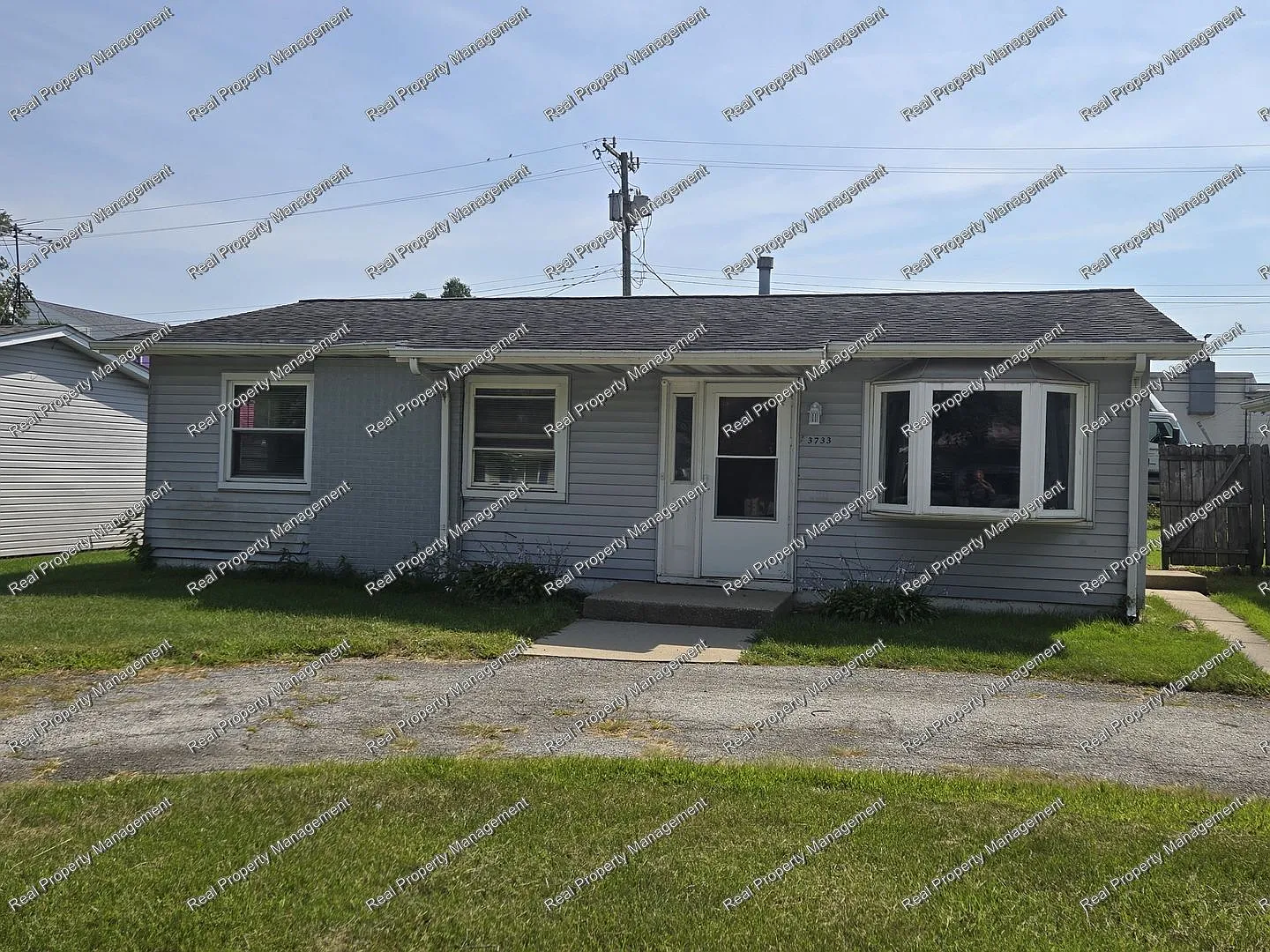 Updated 3 Bedroom Ranch — Photo 1