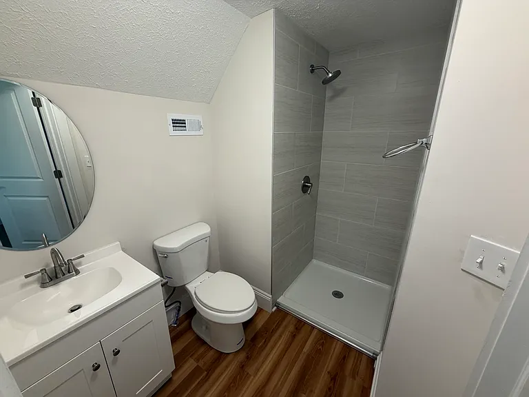 10524 Lee Ave — Photo 10