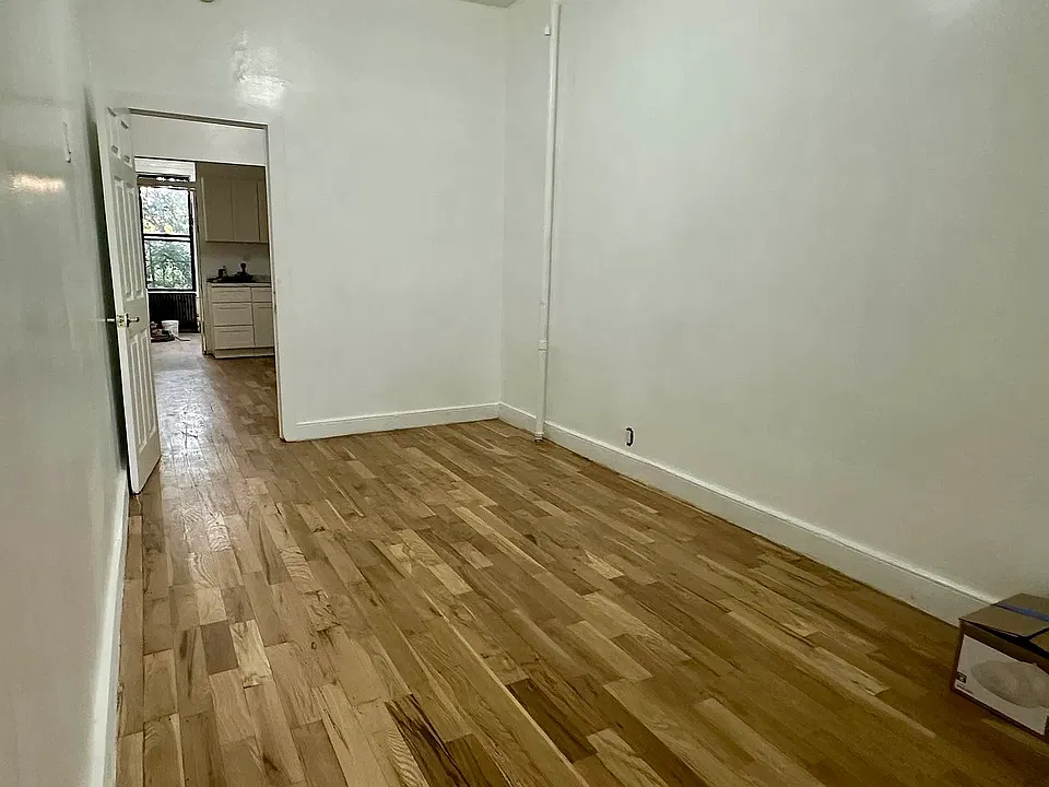 231 Irving Ave #3B