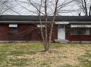 5262 Cherokee Dr NE, Corydon, IN 47112