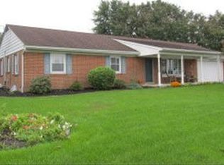 2340 Creek Hill Rd, Lancaster, PA 17601