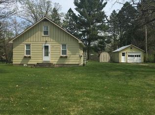 430 NE 2nd Ave, Cohasset, MN 55721