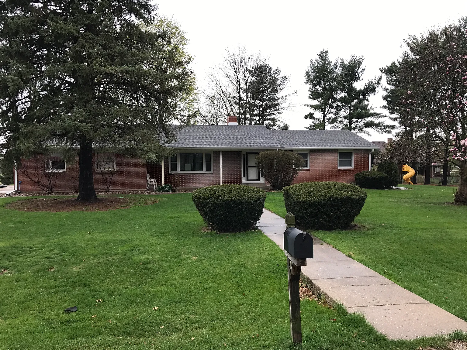 1201 Weaver Rd photo 1
