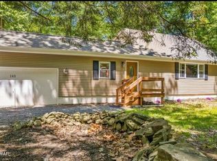 143 Ridge Rd, Pocono Lake, PA 18347