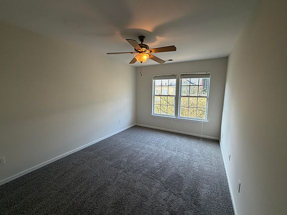 5th image of 9004 Parlor Dr