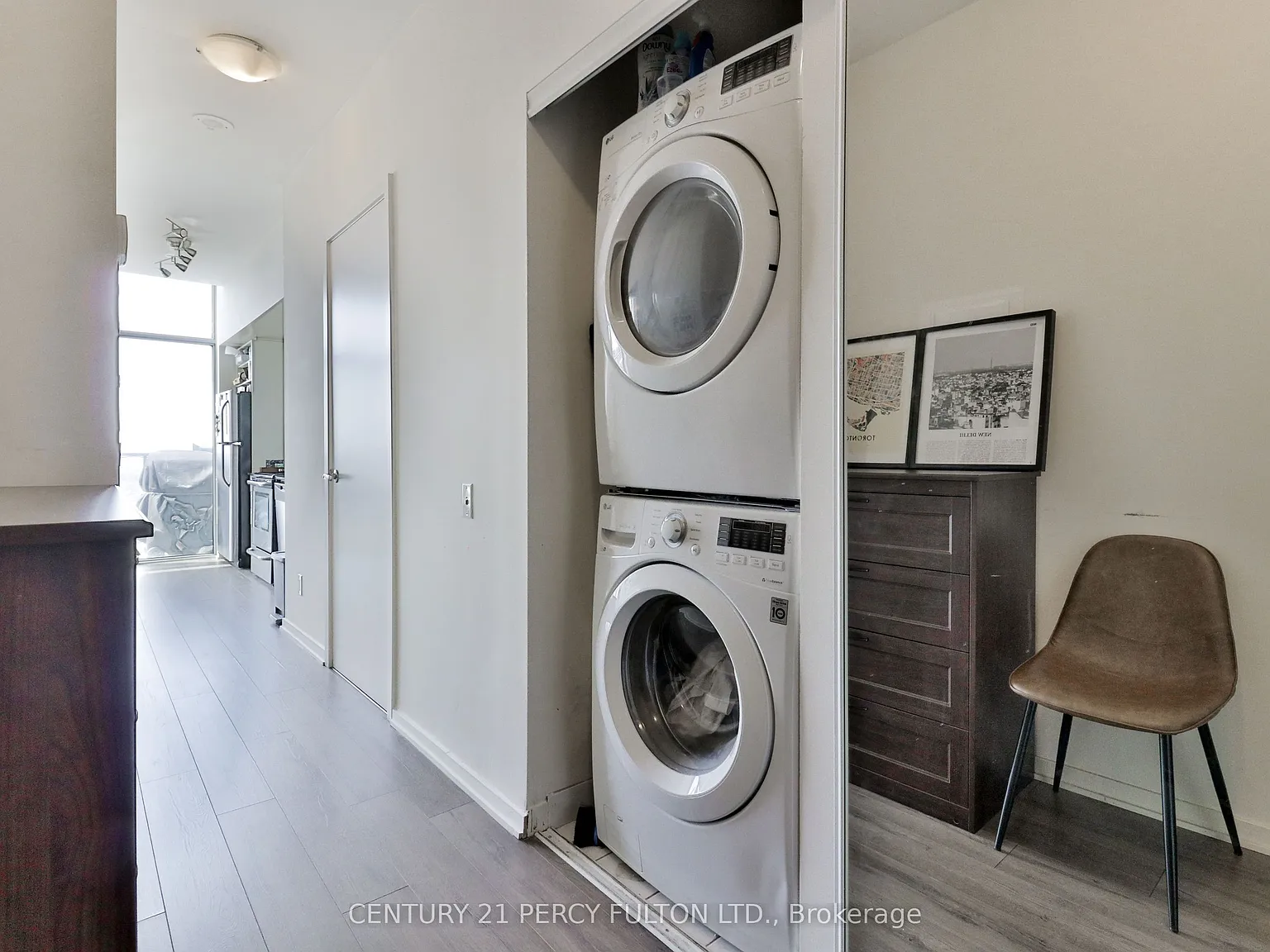 2 bed, $2,550 — Photo 2