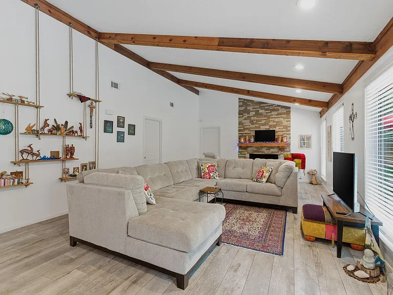 11830 Cranberry Ln — Photo 7