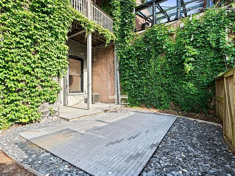 1752 N Sedgwick St #1 — Photo 13