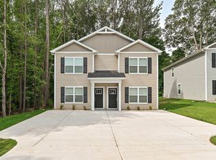512 12th Ave NE, Hickory, NC 28601