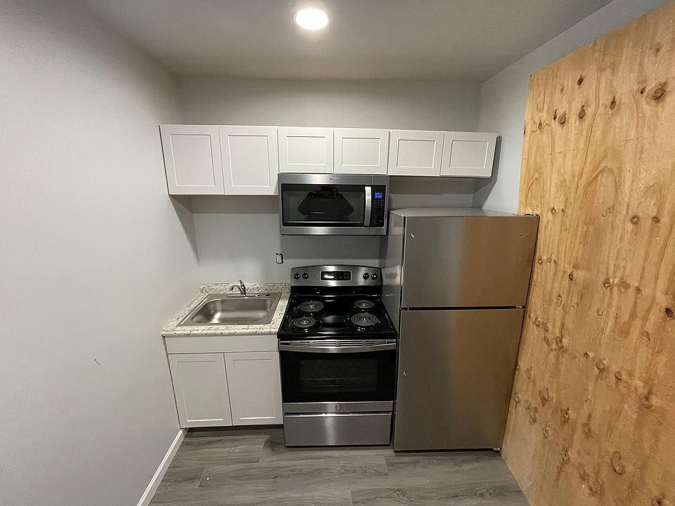 1st image of 2647 N 12th St #1