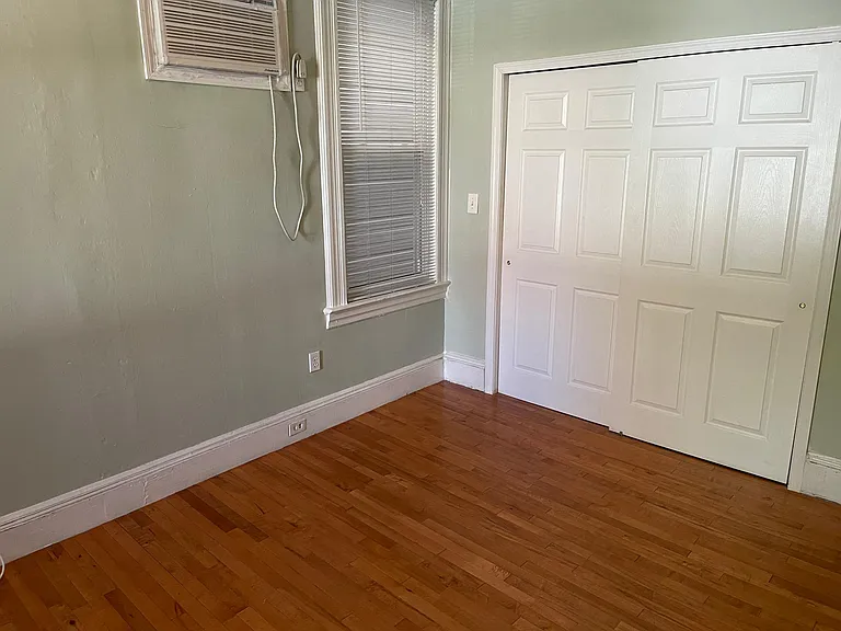115 Hauxhurst Ave #1 — Photo 23