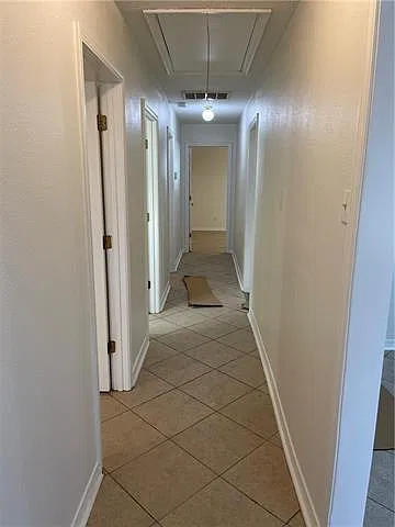 3 bed, 2.0 bath, 1420 sqft, $2,000 — Photo 3