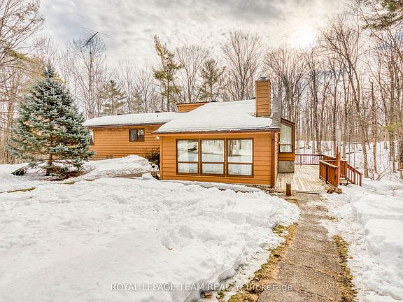 3rd image of 1814 Old Perth Rd