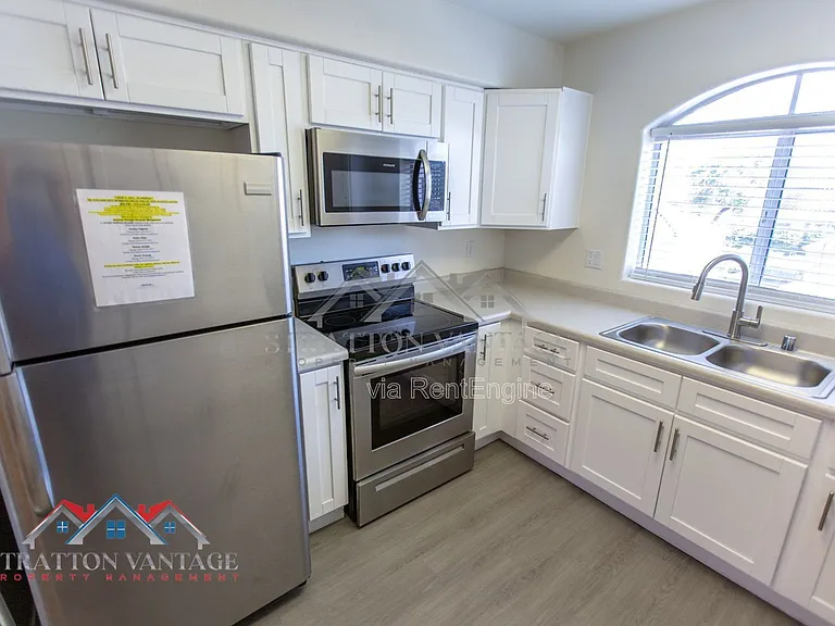 10401 N 52nd St #226 — Photo 12